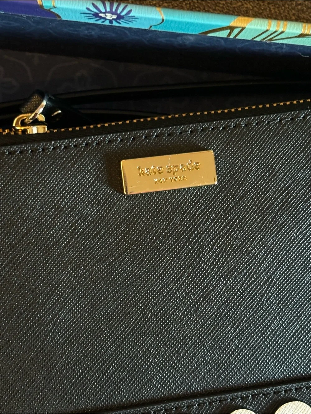 kate spade Black Leather Zip Small Purse Cream Scallop Trim